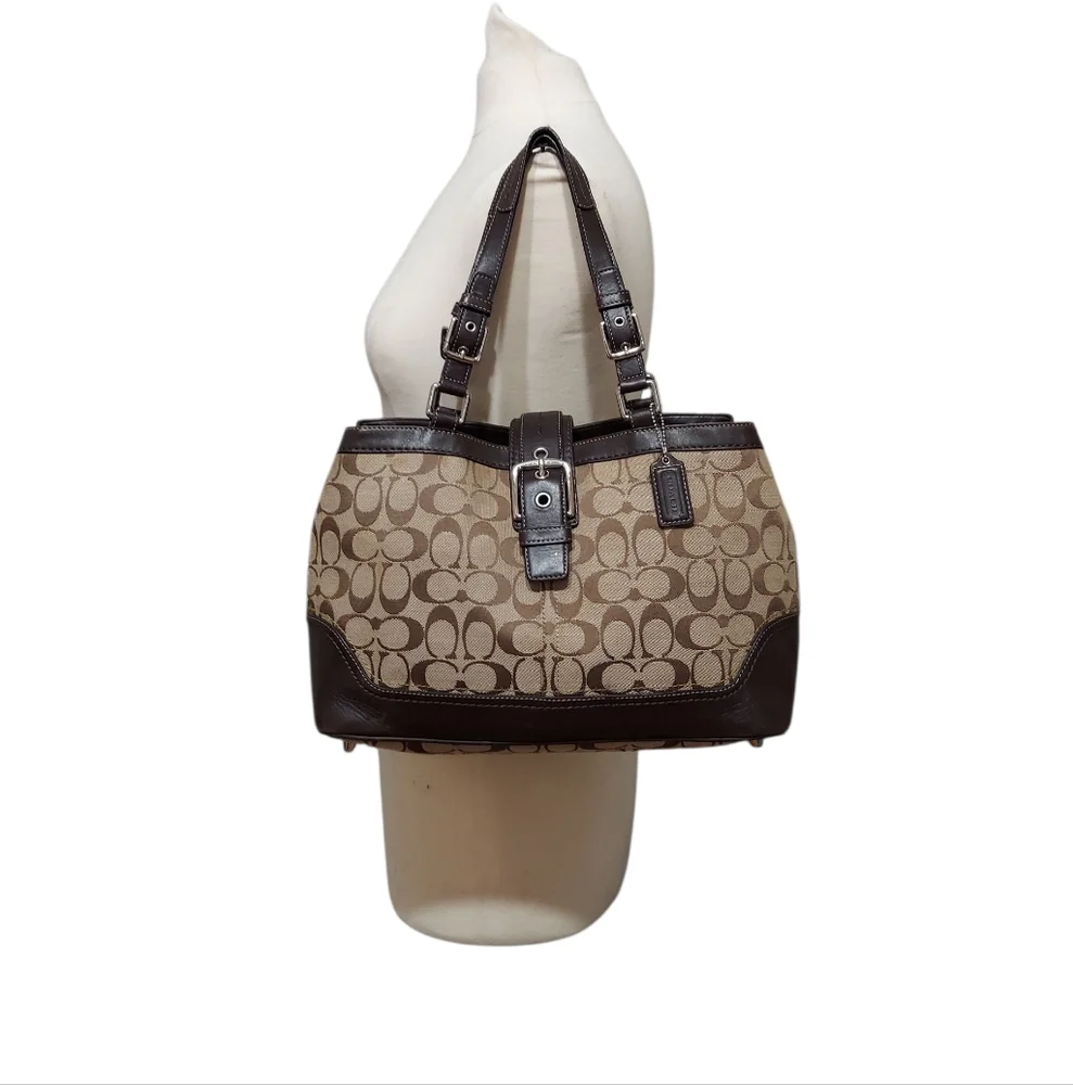 Coach Y2K Hamptons Jacquard & Leather Flap Buckle Shoulder Tote EUC - Picture 4 of 11